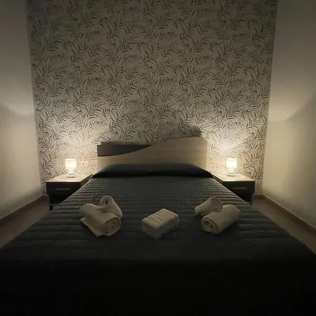 Il Vicoletto - Tassitani Vacanze 住宿加早餐酒店 4*